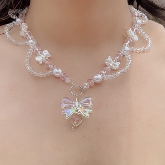 Cupid's kiss necklace