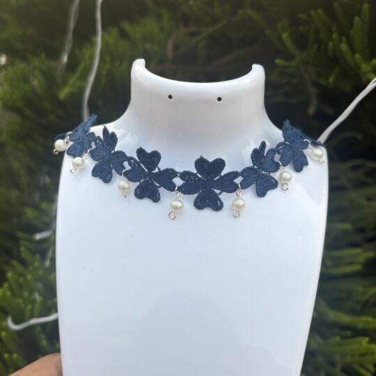 Blue flower lace necklace