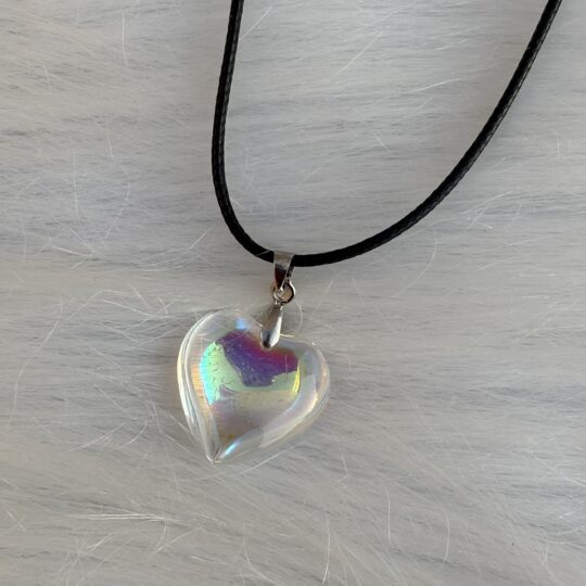 Holographic heart pendant